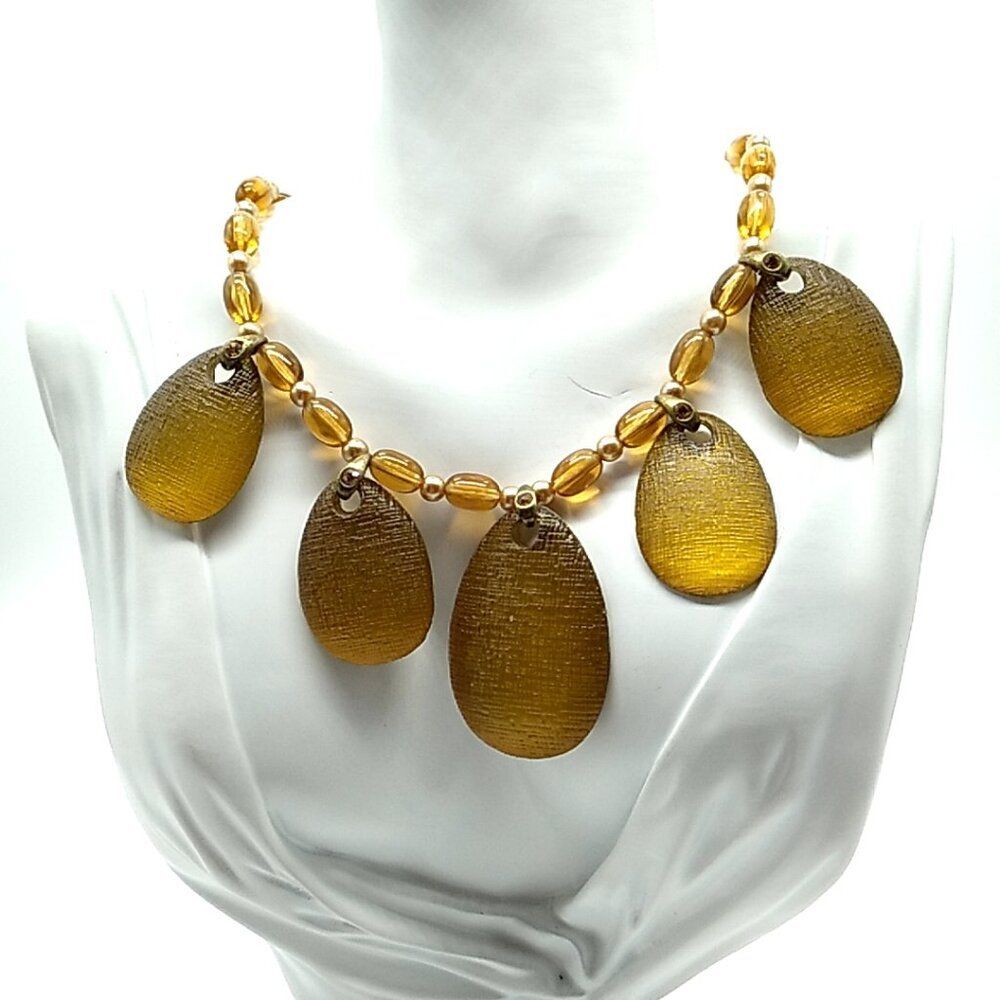 VTG Signed NRT (Avon) Acrylic Yellow Teardrops Rhinestone & Faux Pearl Necklace